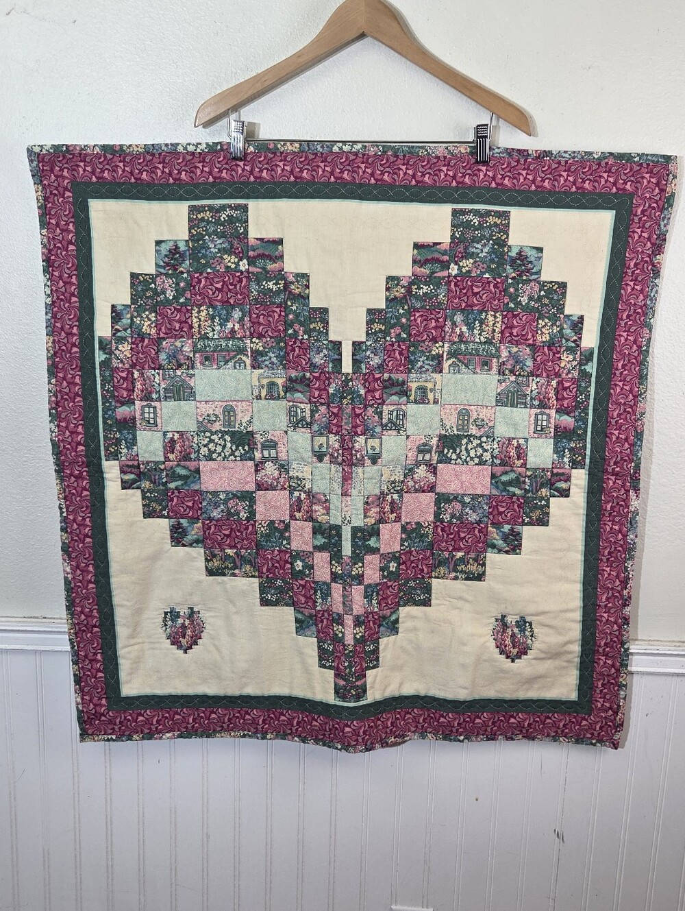 Handmade Patchwork Quilt Wall Hanging 34x33 Heart Floral Cottagecore Farmhouse